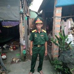 PVăn Nhỏ